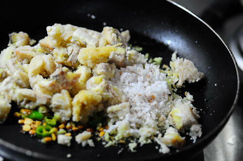 Vazhakkai Podimas-Raw Banana Podimas Recipe