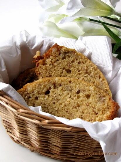 Banana Bread with Macadamia Nuts Recipe