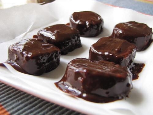 Cheesecake truffles recipe, cheesecake bites dipped in chocolate