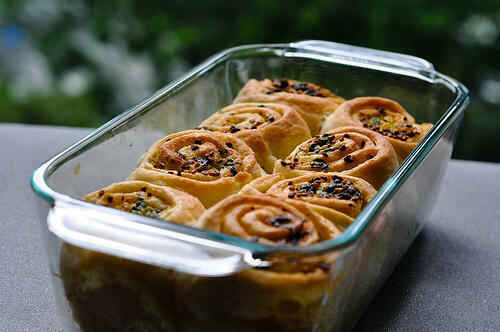 Garlic Pull-Apart Rolls Recipe, Eggless Garlic Rolls
