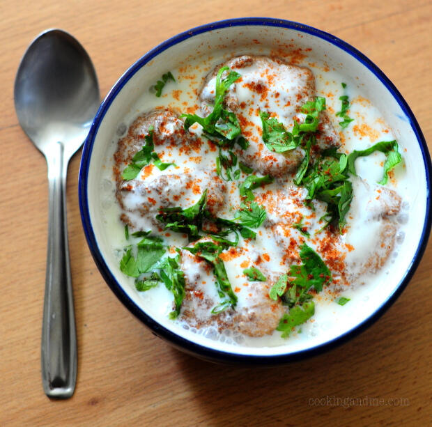 South Indian Dahi Vada - Thayir Vadai - Curd Vada Recipe
