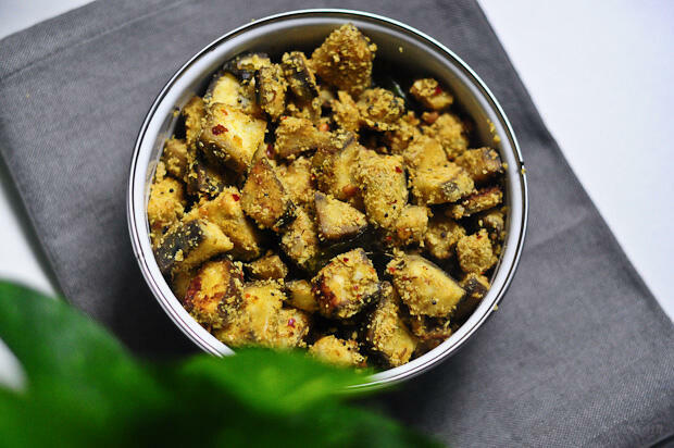 vazhakkai roast / raw banana roasted curry recipe