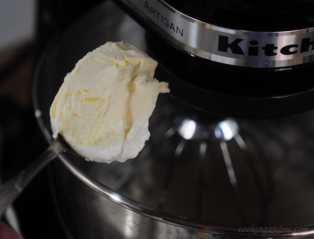 Blueberry Cheesecake Ice Cream Recipe, Eggless Step by Step