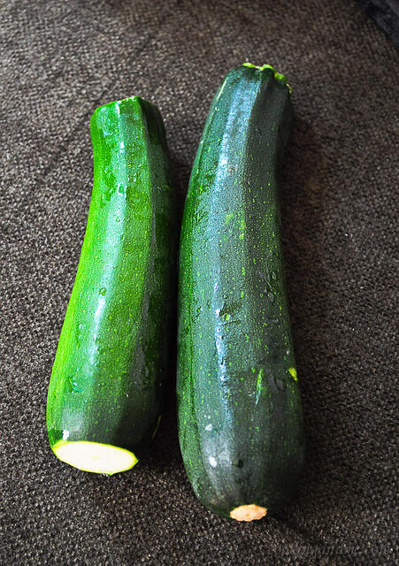 Zucchini Besan Sabji, Zucchini Besan Curry, Jain Recipes