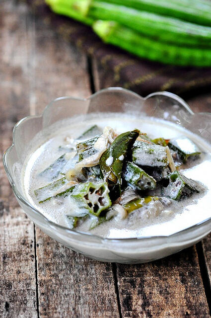 Vendakka Stew-How to Make Okra Stew Recipe