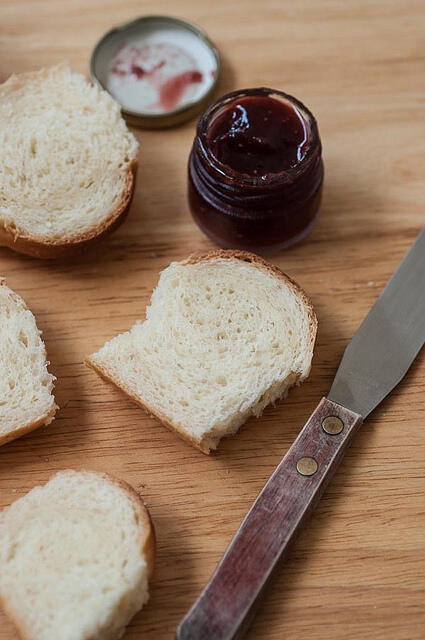 Hokkaido Milk Bread - Soft Bread Recipe (Tangzhong Method)