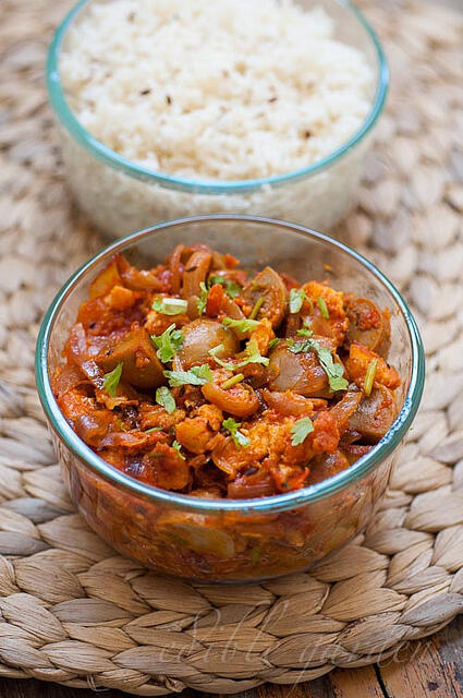 dingri dolma-mushroom paneer curry
