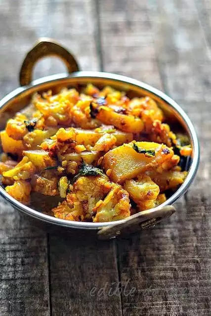 aloo gobi recipe potato cauliflower curry