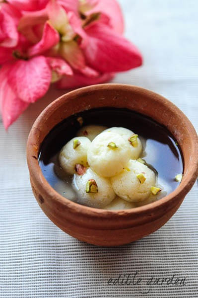 Rasgulla recipe, how to make Bengali rasgulla step by step Rasgulla recipe, how to make Bengali rasgulla step by step