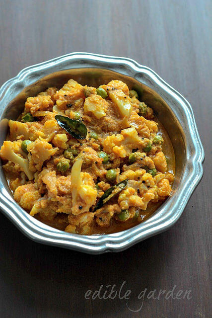 cauliflower green peas coconut curry recipe