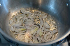 cauliflower green peas coconut curry recipe-3