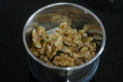 Walnut Basil Pesto Recipe, How to Make Pesto with Basil & Walnuts how to make walnut basil pesto recipe