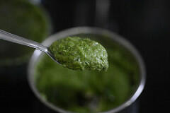 Walnut Basil Pesto Recipe, How to Make Pesto with Basil & Walnuts how to make walnut basil pesto recipe-6