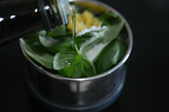 Walnut Basil Pesto Recipe, How to Make Pesto with Basil & Walnuts how to make walnut basil pesto recipe-4