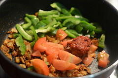 Chicken Jalfrezi, How to Make Chicken Jalfrezi Recipe Step by Step chicken jalfrezi recipe, pakistani chicken jalfrezi-6