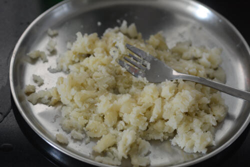 bread potato rolls recipe, bread rolls with spicy potato filling