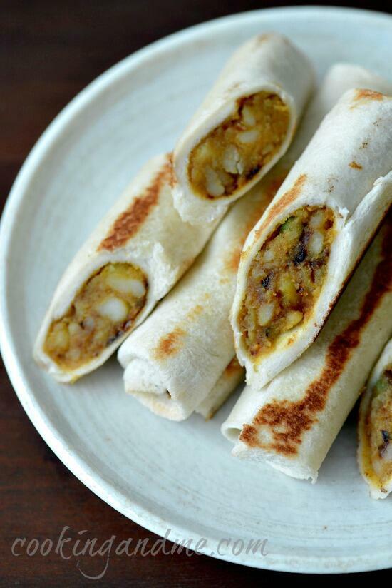 bread potato rolls recipe, bread rolls with spicy potato filling 