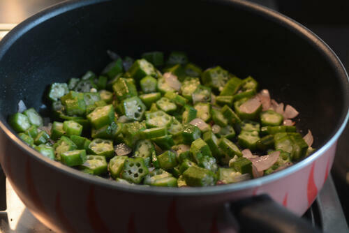 okra masala recipe, how to make bhindi masala
