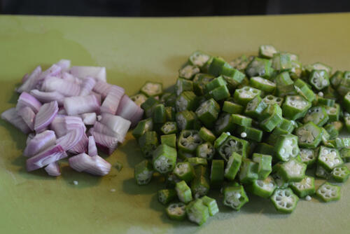 okra masala recipe, how to make bhindi masala
