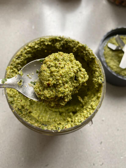 Curry leaves thogayal recipe