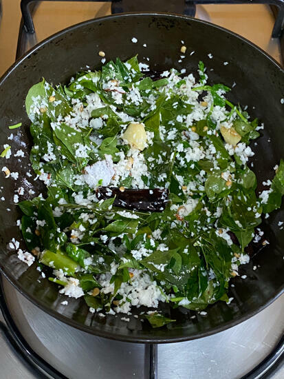 Curry leaves thogayal recipe