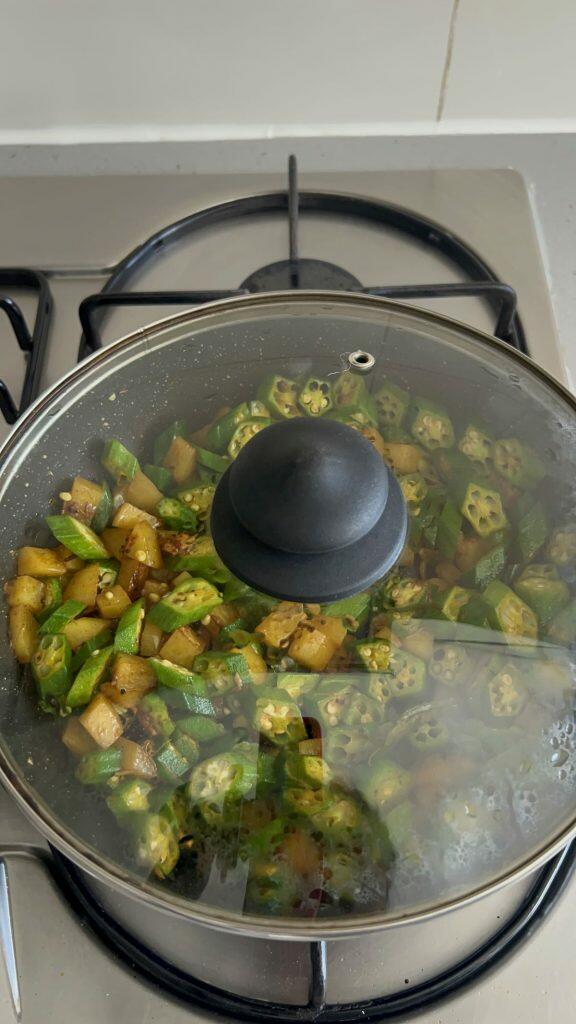 aloo bhindi recipe