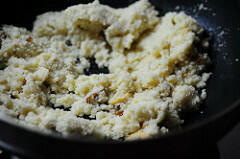 how to make rava laddu for beginners